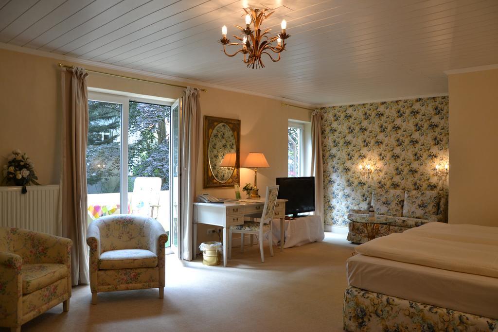 Christian Gartenhotel Nieder-Olm  ภายนอก รูปภาพ