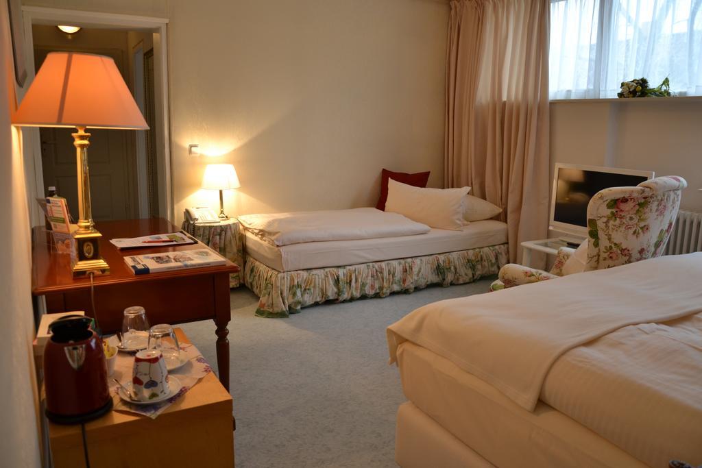 Christian Gartenhotel Nieder-Olm  ภายนอก รูปภาพ